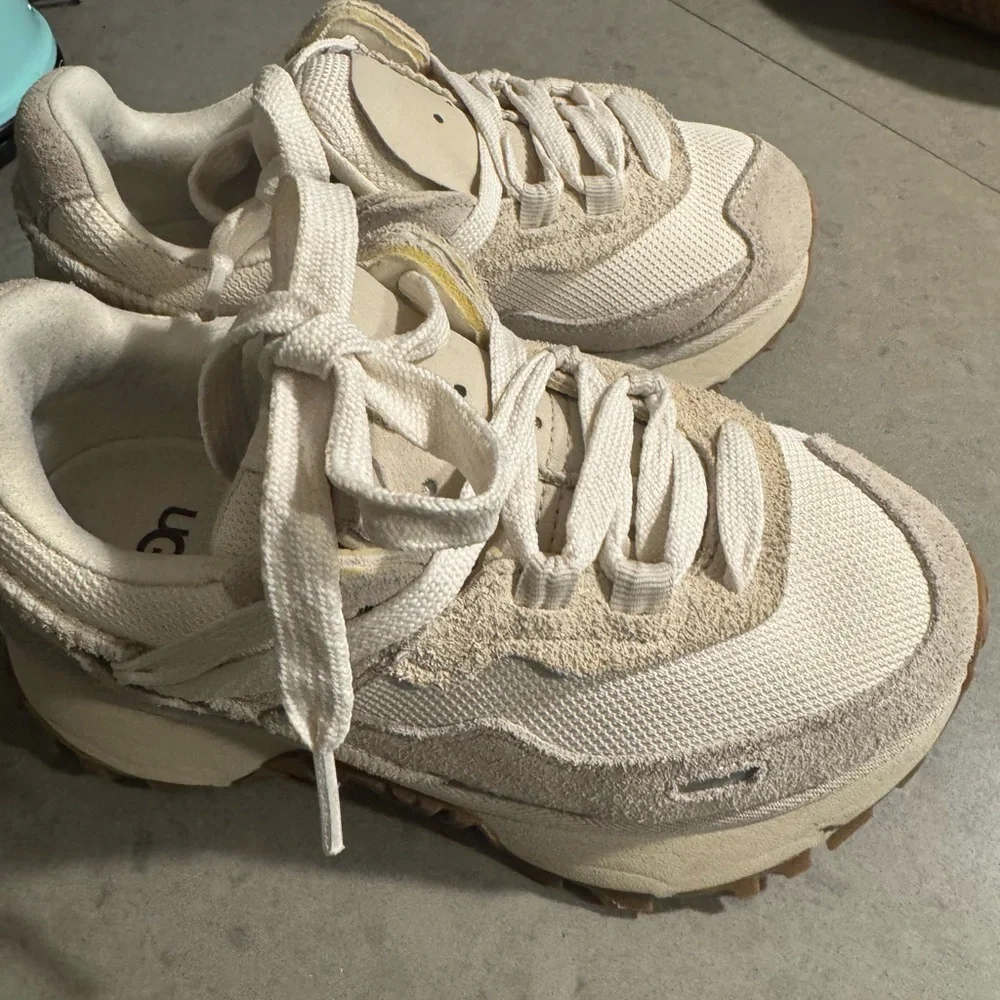 uggsSneakers - Picture 6 of 12